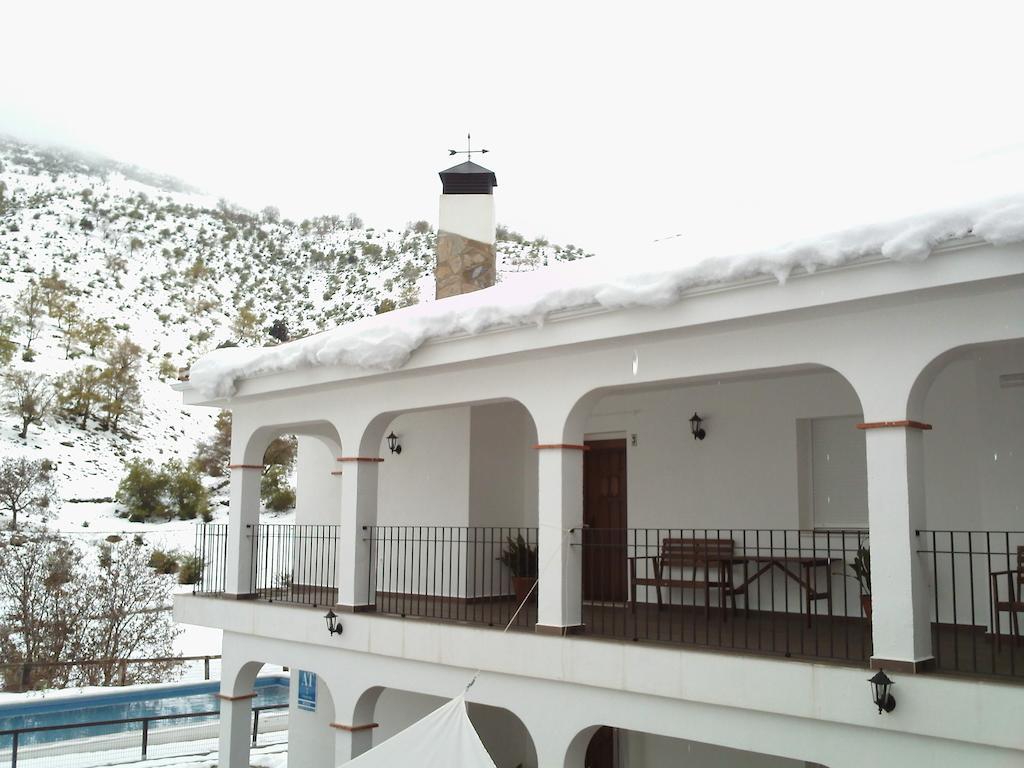 Apartamentos Turísticos Rurales Monte de las Ánimas Valdepenas de Jaen Esterno foto